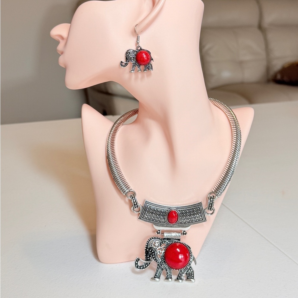 ⚜️ Silver and Red Elephant Jewelry Set - Picture 3 of 11
